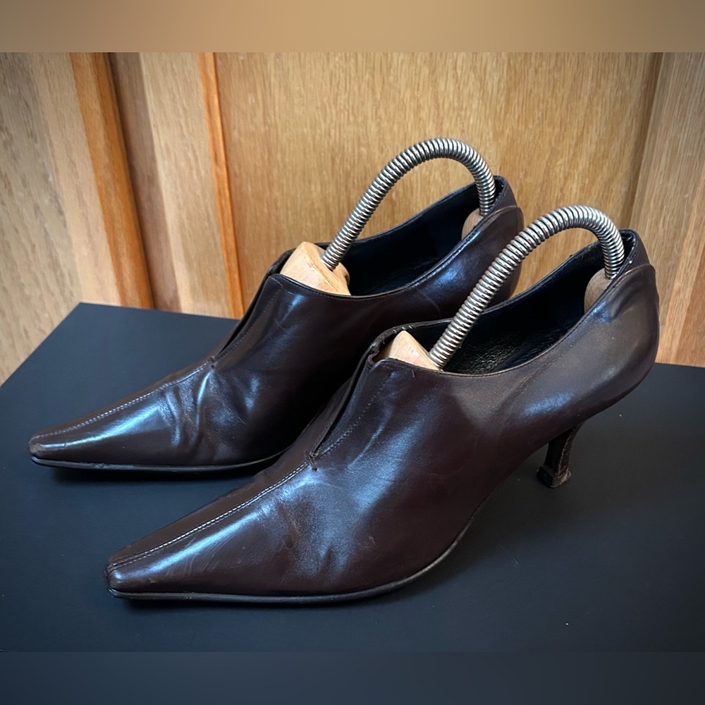 Donald J Pliner Lyndie Leather Ankle Booties in Brown sz 7